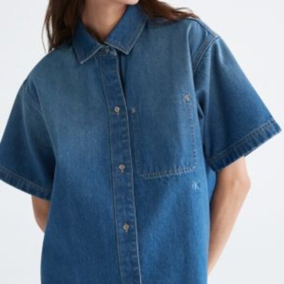 Calvin Klein Sunbleached Relaxed Denim Button-Down Shirt, Small - Picture 2 of 5